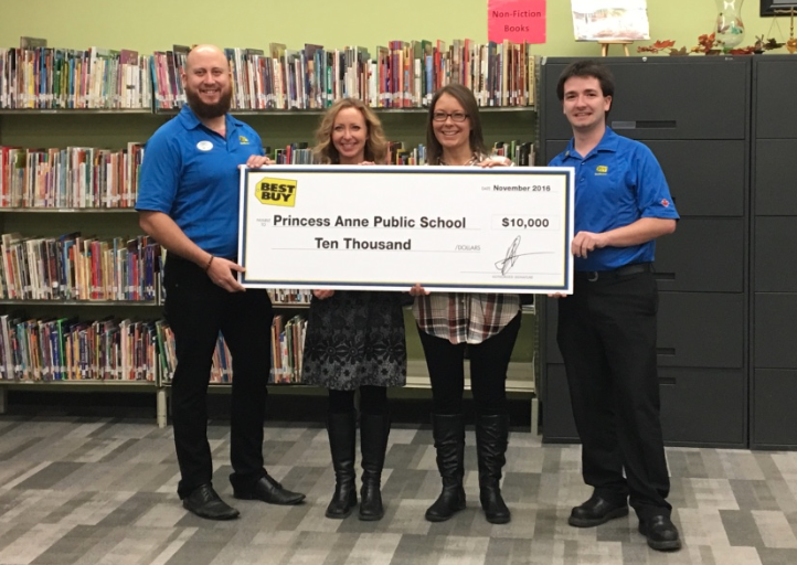 An image of a cheque presentation at Princess Anne Public School from Best Buy Canada