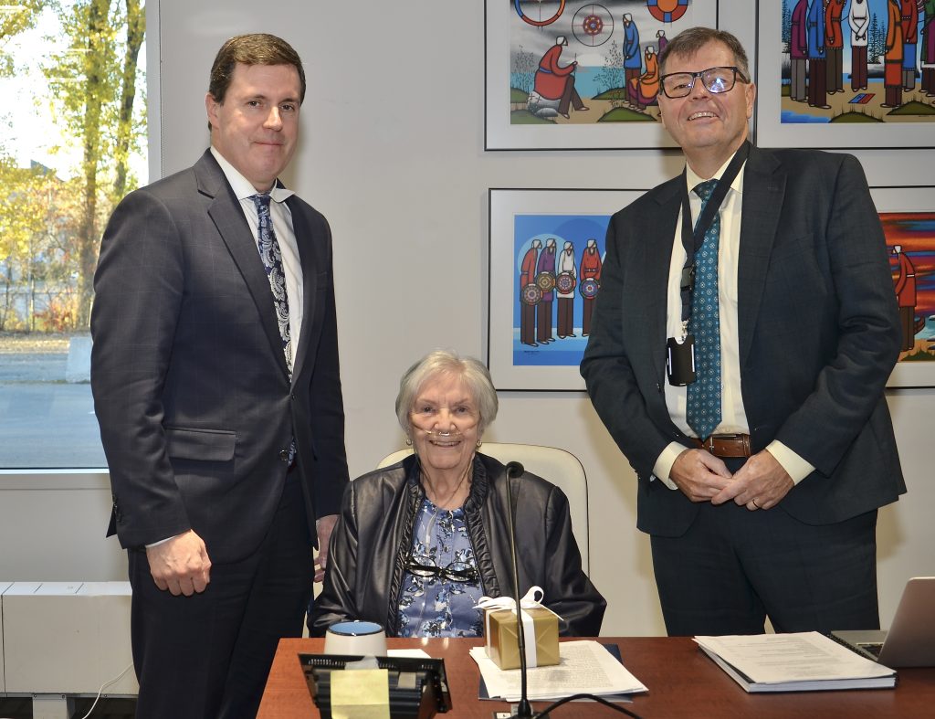 Rainbow District School Board Chair David Farrow and CEO Bruce Bourget, left, thank Trustee Doreen Dewar for her dedicated service over the past 38 years. Trustee Dewar is one of the longest serving Trustees in Ontario.